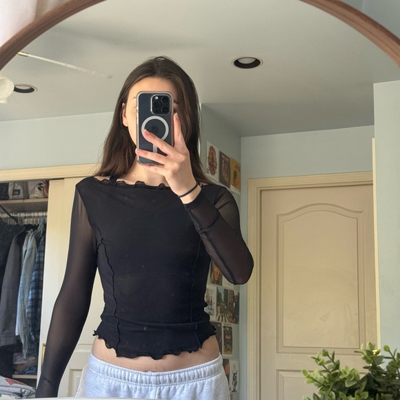 💋GORGEOUS MESH GOING OUT TOP💋 - Picture 6 of 7